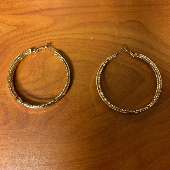 Gold Earrings - Picture 3 of 3